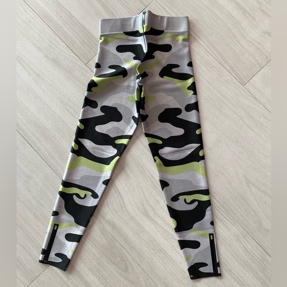 Cor by Ultracor leggings! Size Small! Never worn! - Picture 6 of 8